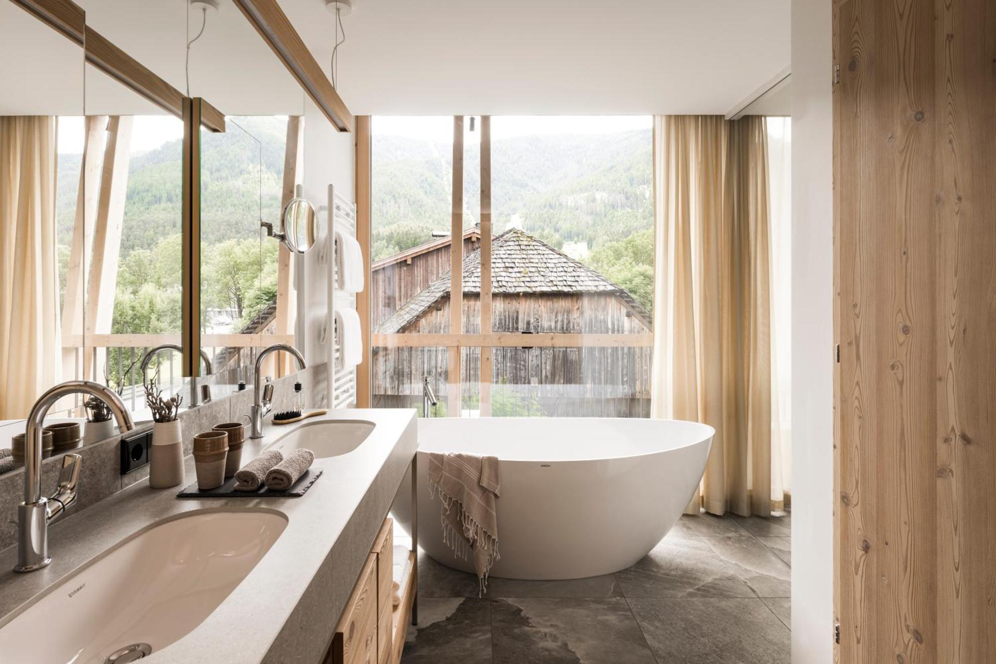 Falkensteiner Hotel Kronplatz - The Leading Hotels Of The World (Adults Only) Riscone Esterno foto Bathroom